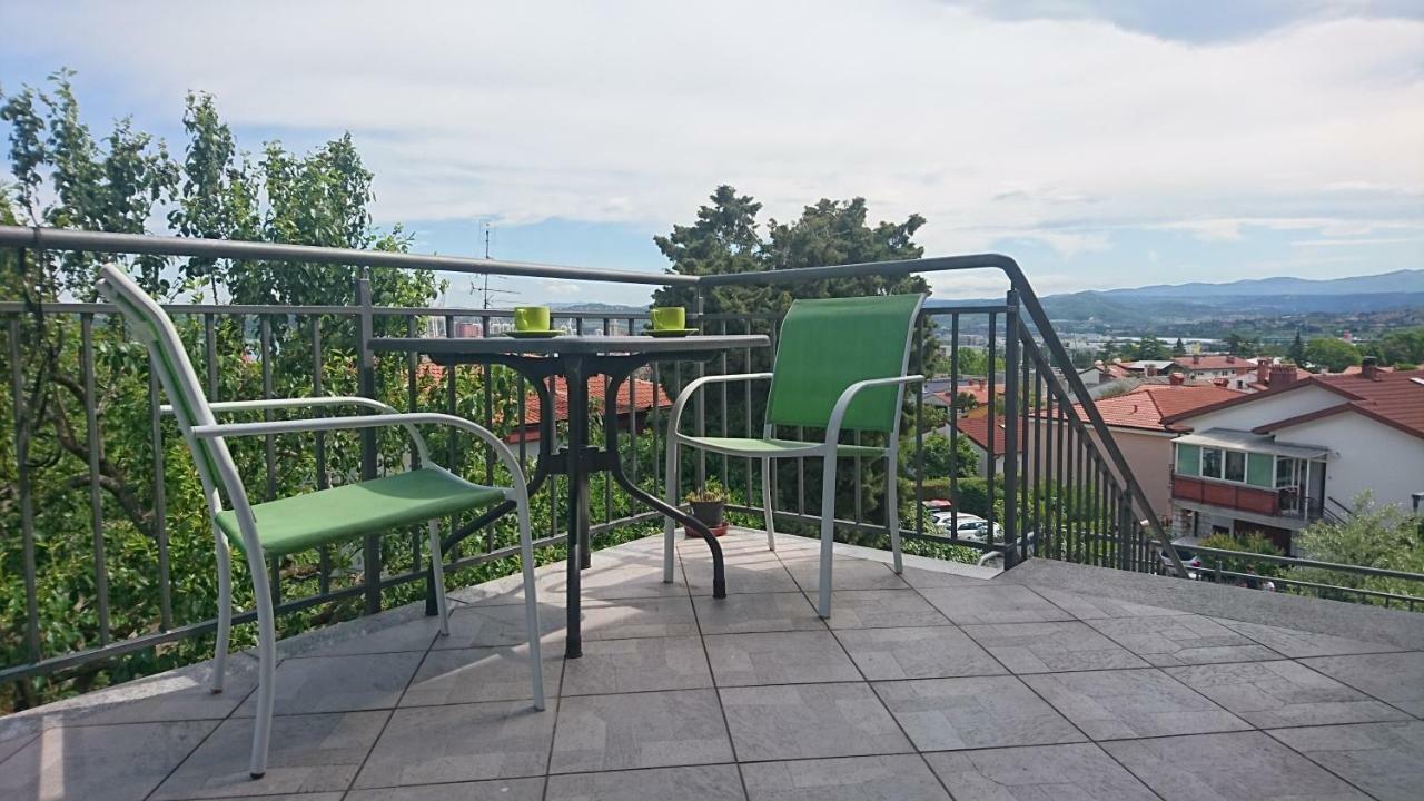 Apartment Vladka Capodistria Esterno foto